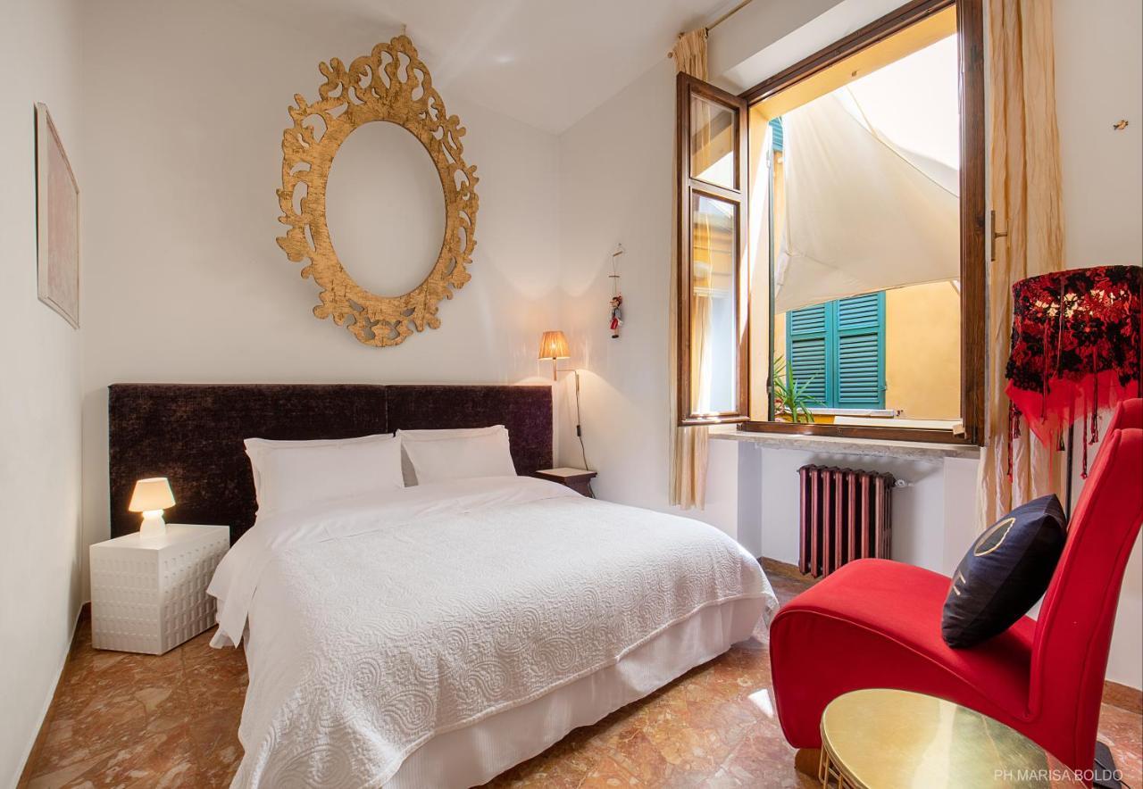 Billie'S Flat Red - Art & Design Apt In Verona Historic Centre Экстерьер фото