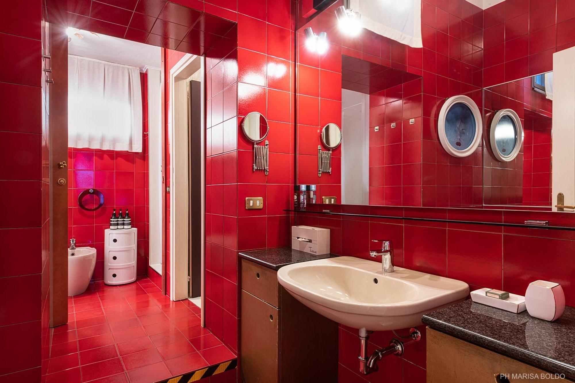 Billie'S Flat Red - Art & Design Apt In Verona Historic Centre Экстерьер фото