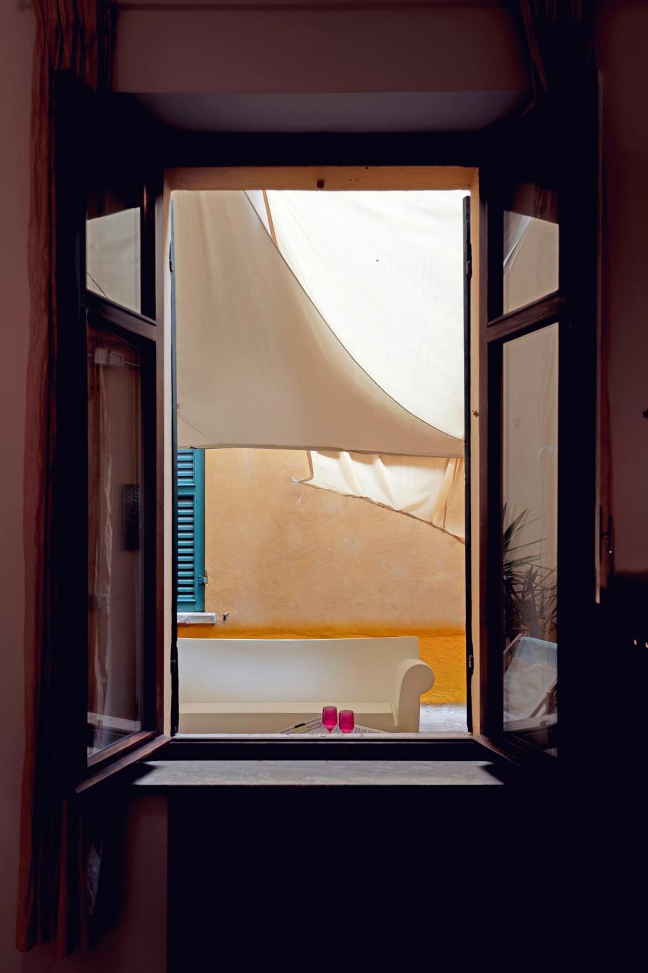 Billie'S Flat Red - Art & Design Apt In Verona Historic Centre Экстерьер фото